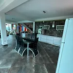 Deluxe Penthouse And Pool Apartman Szarajevó