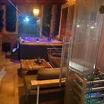 Deluxe Penthouse And Pool Apartman *