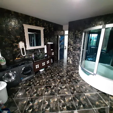 Deluxe Penthouse And Pool Apartman *