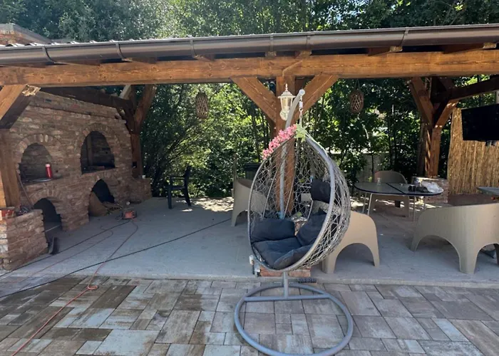 Deluxe Penthouse And Pool דירה *