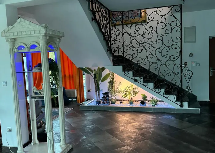 Deluxe Penthouse And Pool דירה