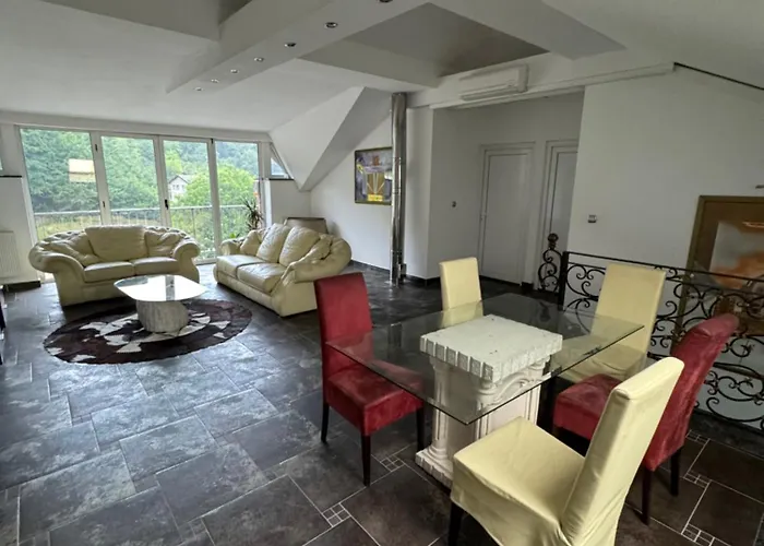 Deluxe Penthouse And Pool * סראייבו