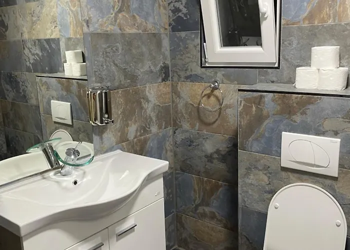 Deluxe Penthouse And Pool Lägenhet Sarajevo