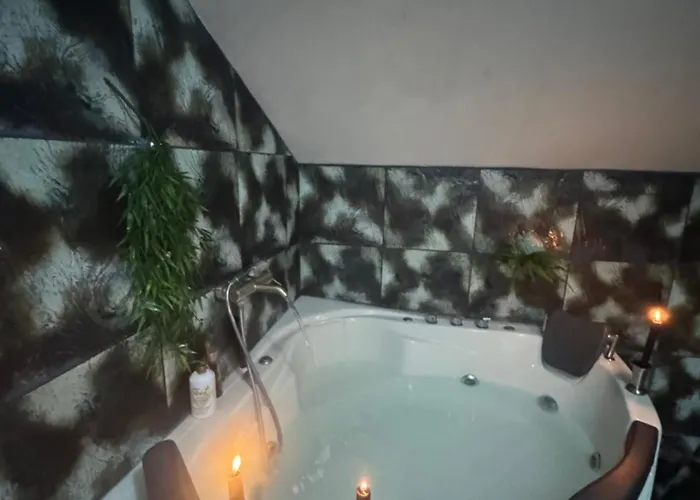 Deluxe Penthouse And Pool Lägenhet Sarajevo